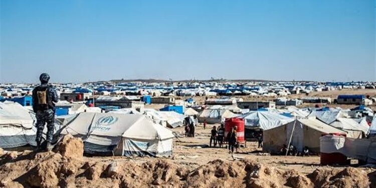 مخيم الهول .. قنبلة موقوتة داخل سوريا ومخاوف من تحوله لــ(بؤرة تصدير إرهاب)