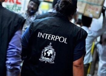 الأنتربول يصدر إشعار أحمر بحق مواطن لبناني .. “بعد 40 عاما على حادث سرقة له”