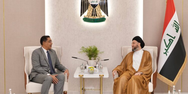 الحكيم يستقبل السفير الكويتي