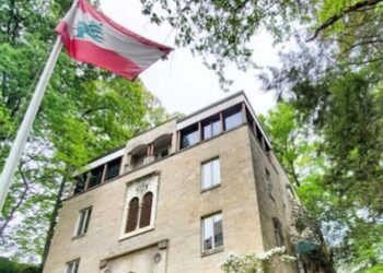 لبنان يستدعي سفيره في باريس .. بعد تحقيق بشبهة اغتصاب