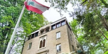 لبنان يستدعي سفيره في باريس .. بعد تحقيق بشبهة اغتصاب