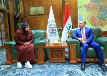 امين بغداد يلتقي الشابة مارية رسالة رئيس الوزراء