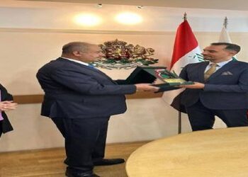 وزير الدفاع يصل إلى جمهورية بلغاريا
