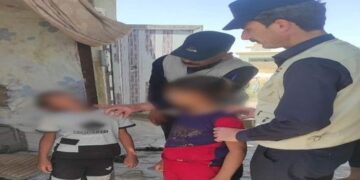الموصل .. الشرطة المجتمعية تعيد طفلين معنفين الى ذويهما
