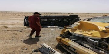 إنقاذ مهندس صيني و5 مواطنين بعد تعرضهم لحادث سير شرقي واسط
