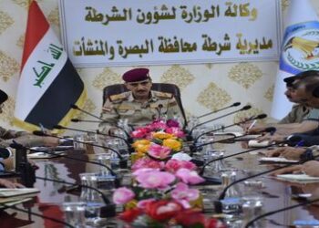 قائد عمليات البصرة يعقد مؤتمرا لمناقشة المستجدات الامنية في المحافظة