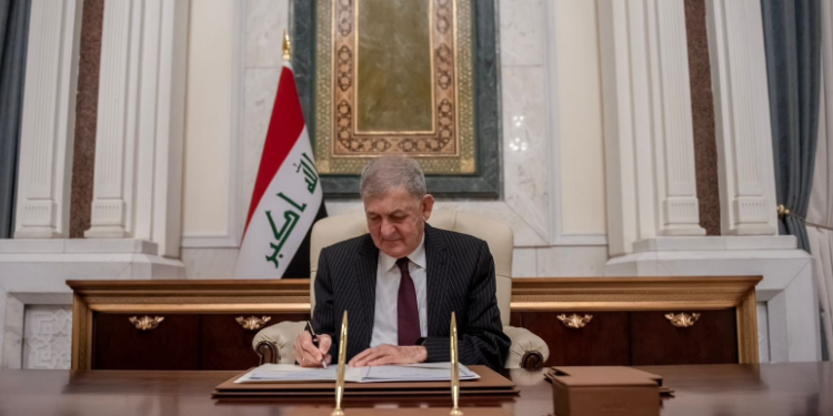 رئيس الجمهورية يصادق على قانون الموازنة الاتحادي