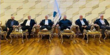 وفد حماس برئاسة (إسماعيل هنية) يصـــل طهران