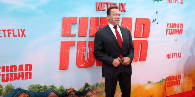 شوارزنيغر .. تصرفت بشكل سيء,آسف بشدة  .. عن تحرشه بنساء خلال 3 عقود