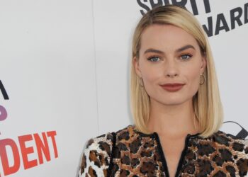 “فيلم باربي” يتسبب بنقص اللون الوردي في العالم !