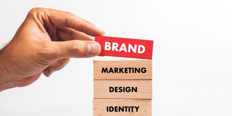 اغلب العلامات التجارية تختار الأحمر لوناً لشعاراتها