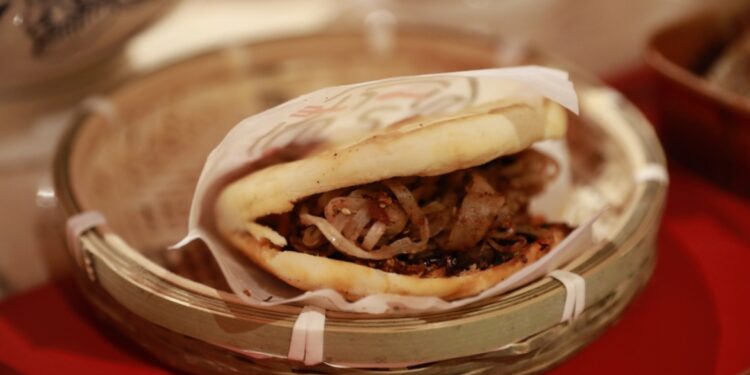 وصفة تحضيره عمرها أكثر من 2200 عام ,, “روجيامو” الذي بقي صامداً أمام محاولات التغيير