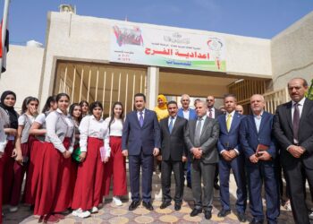 السوداني يشدد على عزم الحكومة تجاوز حالة الاكتظاظ في المدارس