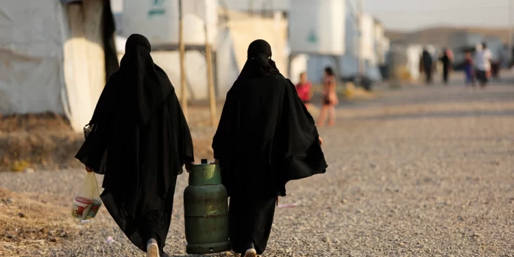 أرامل العراق أكثر معاناة من قريناتهن حول العالم .. توصيات أممية لدعمهن”