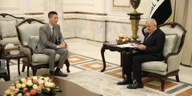 سوريا .. انفجار بمنطقة السيدة زينب في دمشق