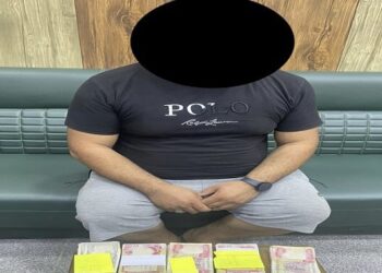 ضبط أكثر من (20 مليون دينار مزوّرة) بحوزة مسافر في القائم