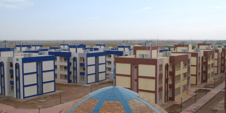 محافظ النجف .. بدأنا التحرك لإنهاء أزمة السكن