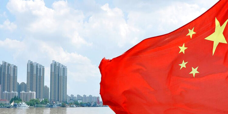 البنتاغون يحذر .. الصين توسع نفوذها في “المنطقة الحمراء” لأمريكا