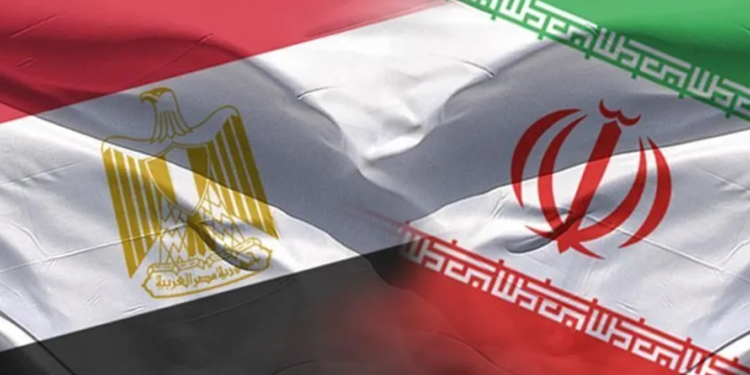 إيران تعلن عن أول رحلة سياحية إلى مصر … “بوساطة العراق”