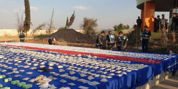 بالفيديو .. الاعلان عن اعتقال “اخطر تاجر” مخدرات في بغداد