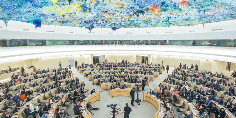 مجلس حقوق الإنسان الأممي يعقد جلسةً طارئة بشأن واقعة حرق نسخةٍ من القرآن