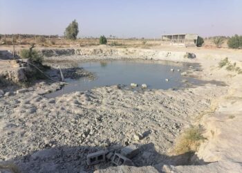بالصور جفاف بركة العلاج “العجيبة” في ديالى
