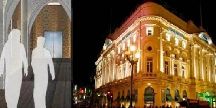 أفريقي يشتري مركزا تجاريا في لندن ويحول جزءا منه لــمسجد