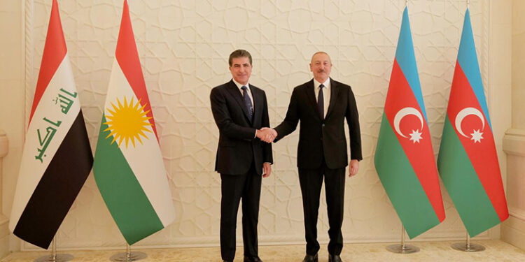 نيجيرفان بارزاني يصل أذربيجان