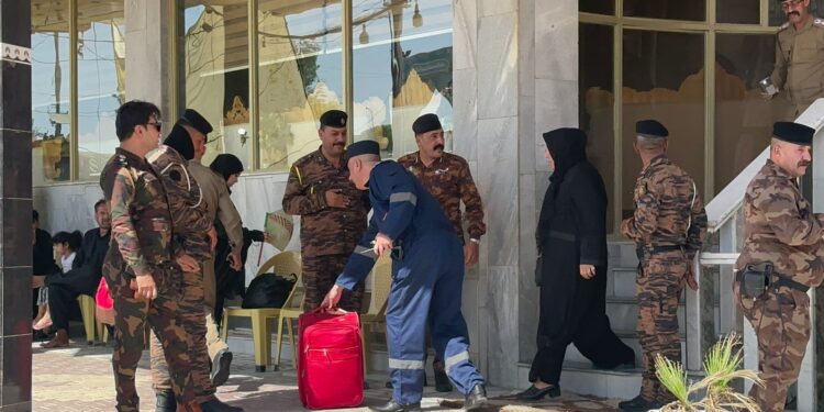 اندلاع حريق قرب “مرقد الإمام علي” وإنقاذ عشرات الزوار