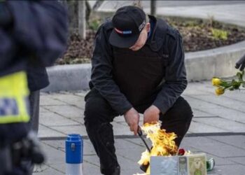 حرق المصحف مجدداً أمام السفارة العراقية في الدنمارك