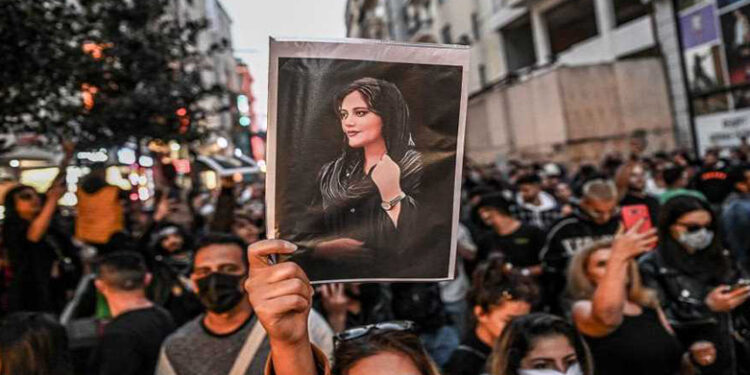 مشروع أمريكي يحمل اسم “مهسا أميني”