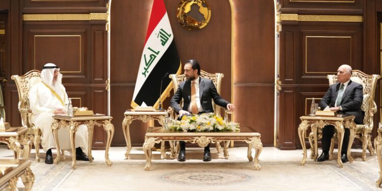 الحلبوسي يستقبل وزيرَ الخارجية الكويتي والبحث في تفعيل الدبلوماسية البرلمانية بين (العراق والكويت)