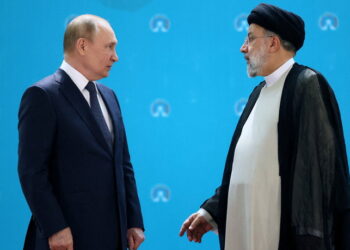إيران تستدعي سفير روسيا بعد