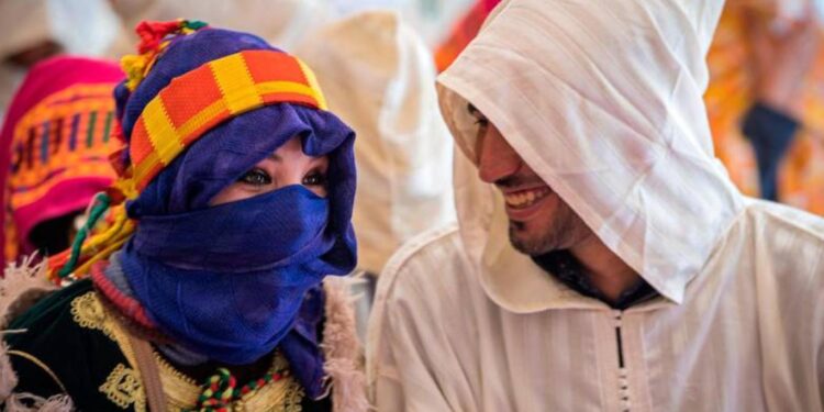 الأبيض والأسود لا يلتقيان في زواج الأمازيغ
