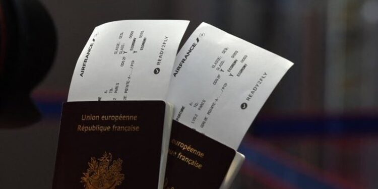 الجواز السنغافوري الأقوى عالميا والجواز الإماراتي عربيا