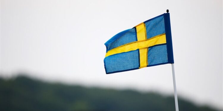 السويد تعلق خدماتها في العراق