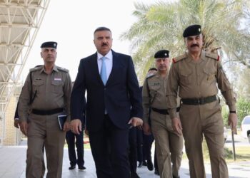 وزير الداخلية  يزور كلية الشرطة ويؤكد على الاهتمام بالجوانب التدريبية