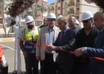 الانبار .. مدير عام دائرة الاعمار و الاسكان يفتتح مجمع عنه السكني