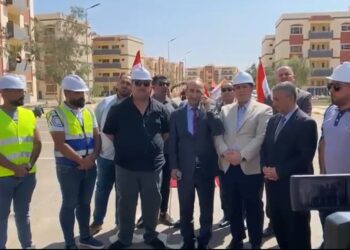 بنگين ريكاني يفتتــح مجمع عنه السكني عبر الدائرة التلفزيونية