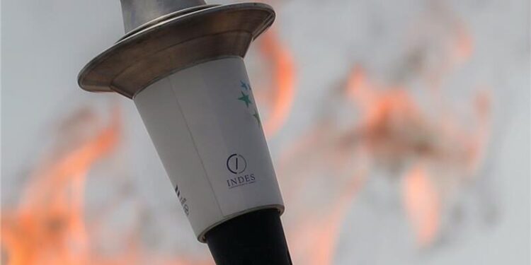 باريس .. تحديد موعد وصول الشعلة الأولمبية