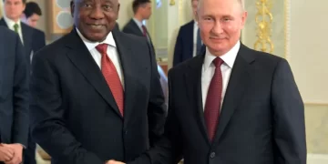 بوتين يرحب بضيوف قمة (روسيا- إفريقيا)