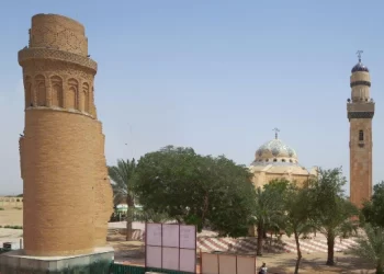 هدم جامع السرّاج ومئذنته التاريخية يثير حملة من الاستنكار
