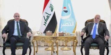 العبادي يلتقي بالسفير التركي