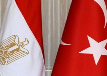 تركيا ومصر تعلنان “رفع العلاقات الدبلوماسية بينهما إلى مستوى السفراء”