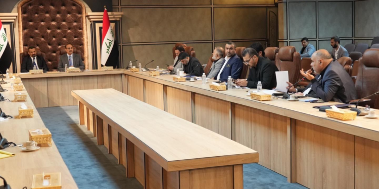 اجتماع نيابي مغلق مع محافظ البنك المركزي