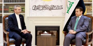 الاعرجي يبحث مع مسؤول ايراني تعزيز العلاقات الثنائية وامن الحدود