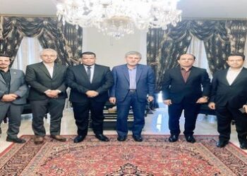 حكومة البصرة تبحث مع محافظة شيراز الايرانية التعاون المشترك