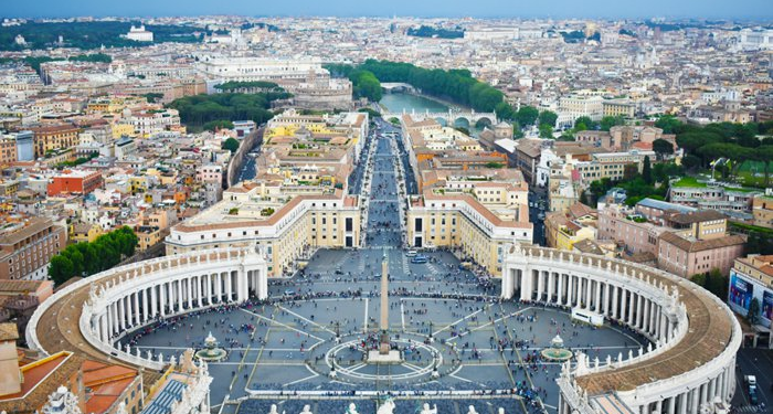 سفارة الفاتيكان في العراق تدين حادثة حرق المصحف
