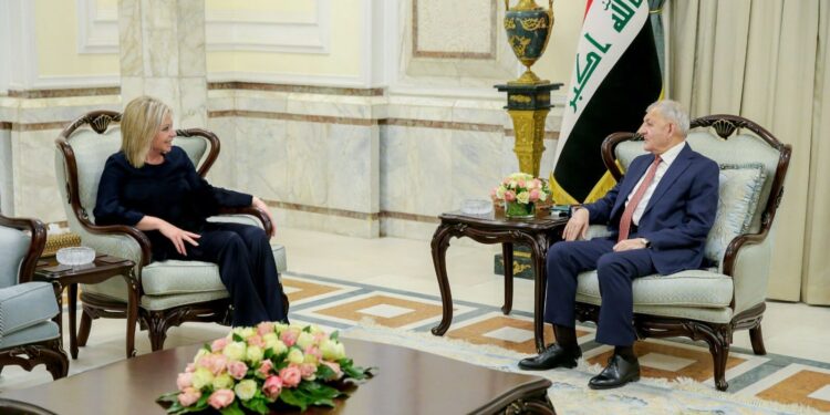 رئيس الجمهورية يلتقي بلاسخارت