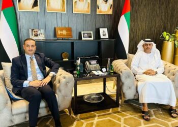 العراق والامارات يبحثان “استرداد وتسليم المطلوبين والاموال”